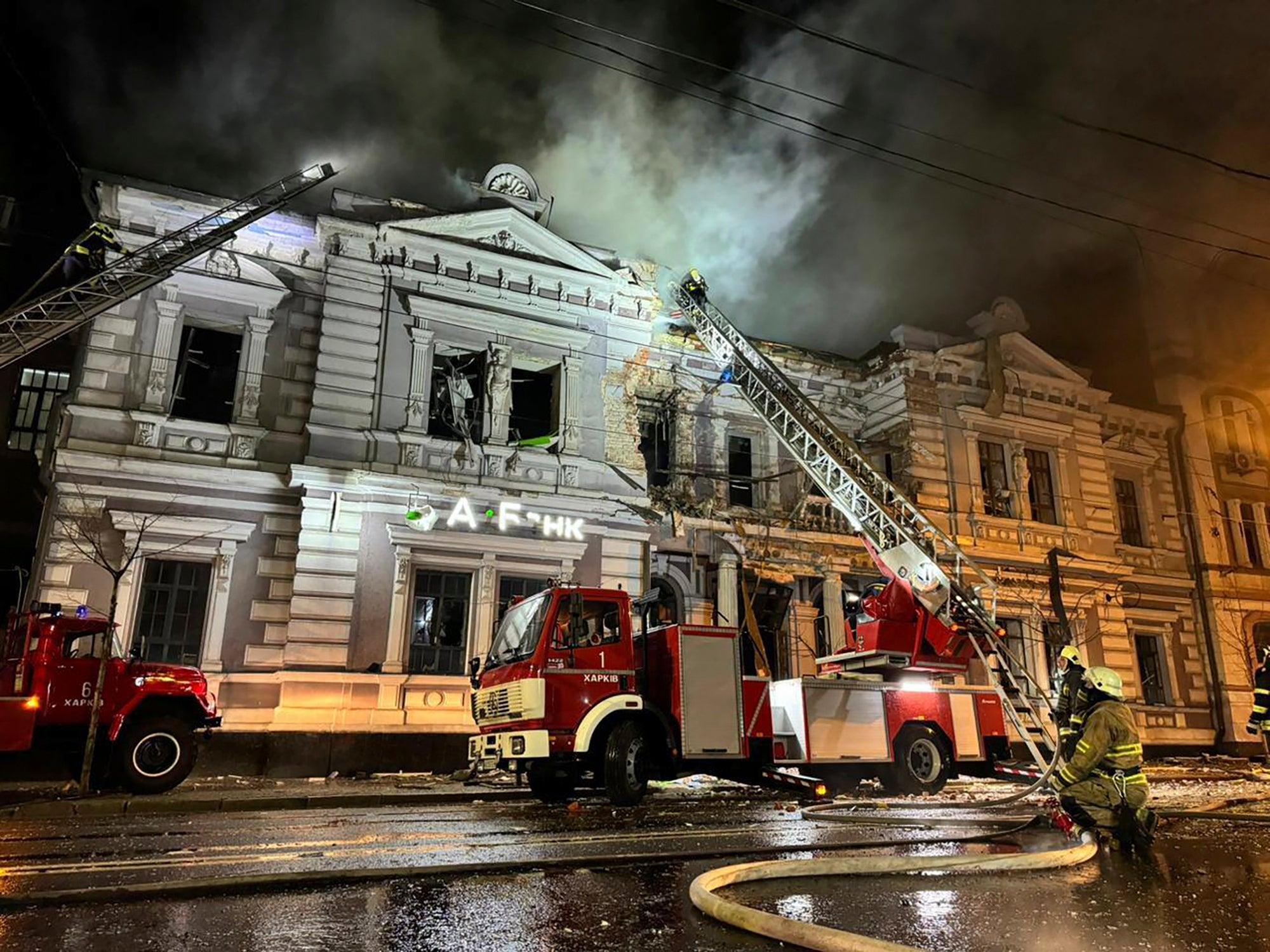 

<p>Firefighters put out a fire after a Russian missile attack in Kharkiv</p>
<p>” height=”1500″ width=”2000″ layout=”responsive” i-amphtml-layout=”responsive”><i-amphtml-sizer slot=