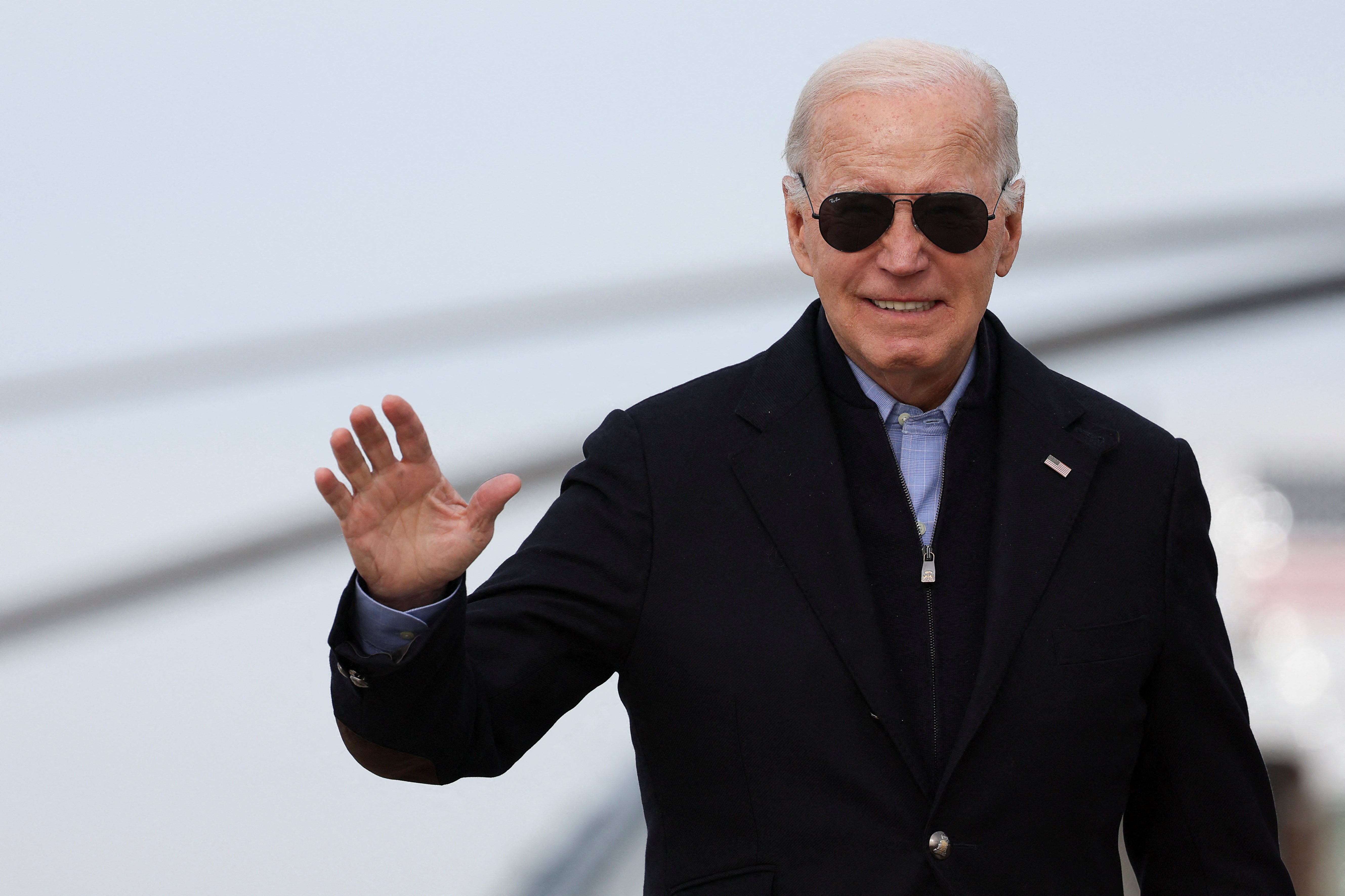 

<p>President Joe Biden boards Air Force One for Allentown, Pennsylvania</p>
<p>” height=”3544″ width=”5316″ layout=”responsive” i-amphtml-layout=”responsive”><i-amphtml-sizer slot=