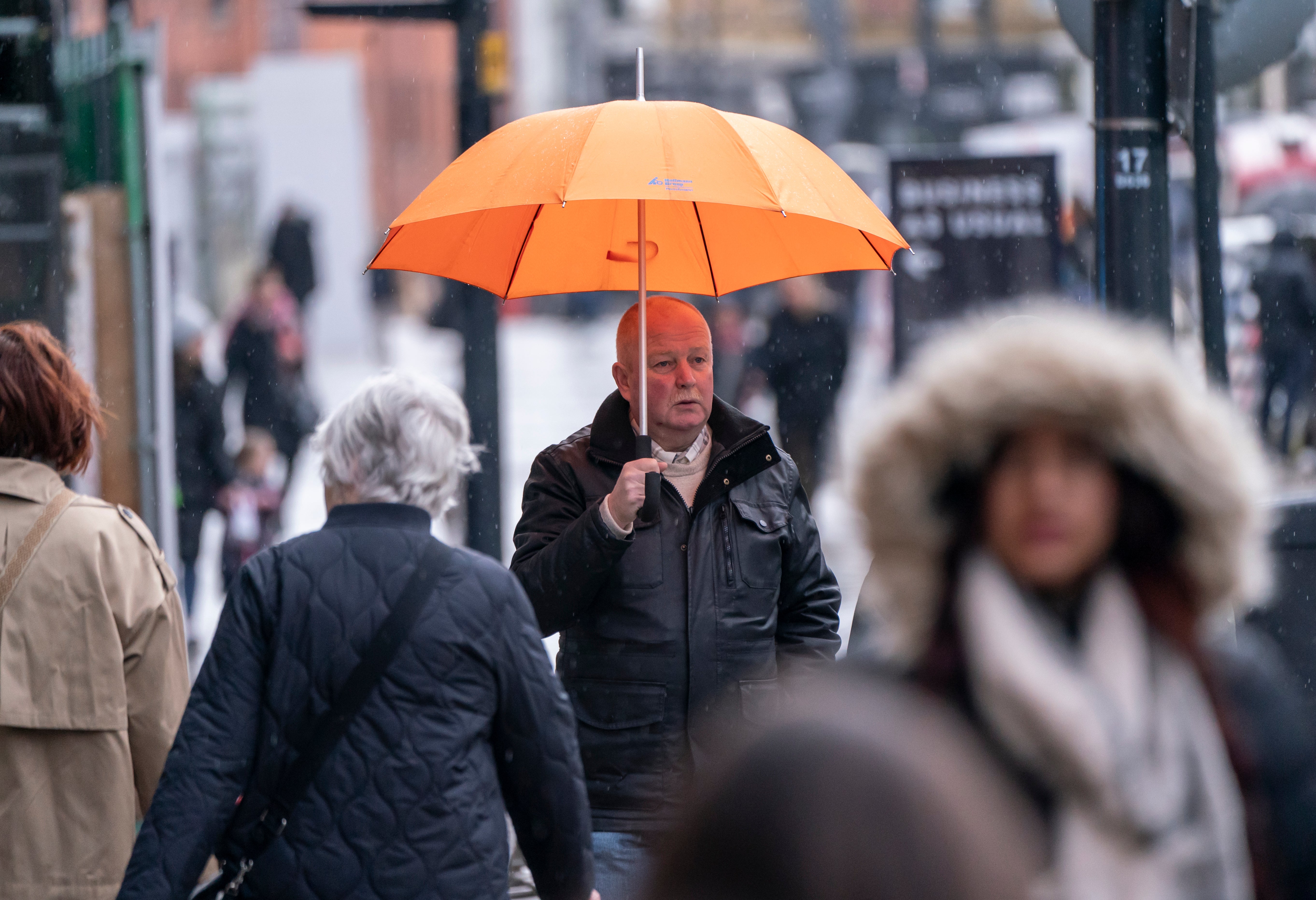 

<p>A man struggles an umbrella in rainy conditions in Leeds. </p>
<p>” height=”3729″ width=”5450″ layout=”responsive” i-amphtml-layout=”responsive”><i-amphtml-sizer slot=