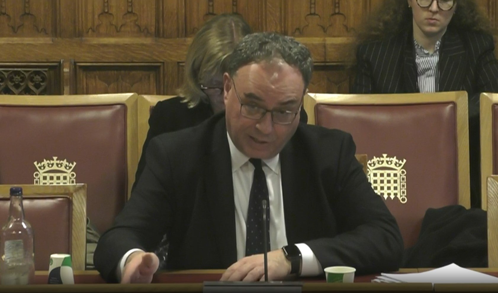 

<p>Andrew Bailey at the committee </p>
<p>” height=”991″ width=”1682″ layout=”responsive” i-amphtml-layout=”responsive”><i-amphtml-sizer slot=