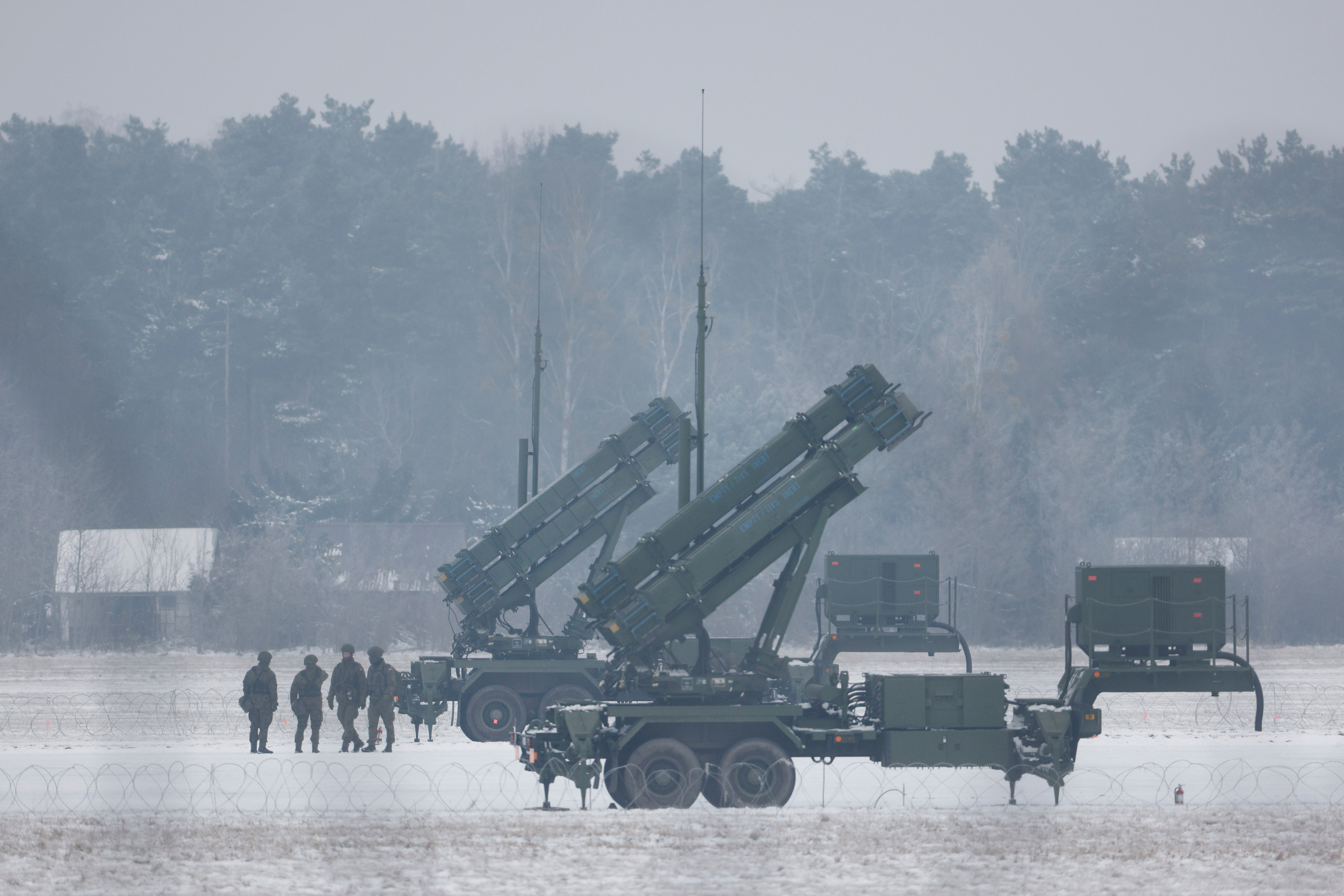 

<p>File photo: Patriot missile launchers acquired from the US are seen deployed in Warsaw </p>
<p>” height=”4956″ width=”7430″ layout=”responsive” i-amphtml-layout=”responsive”><i-amphtml-sizer slot=