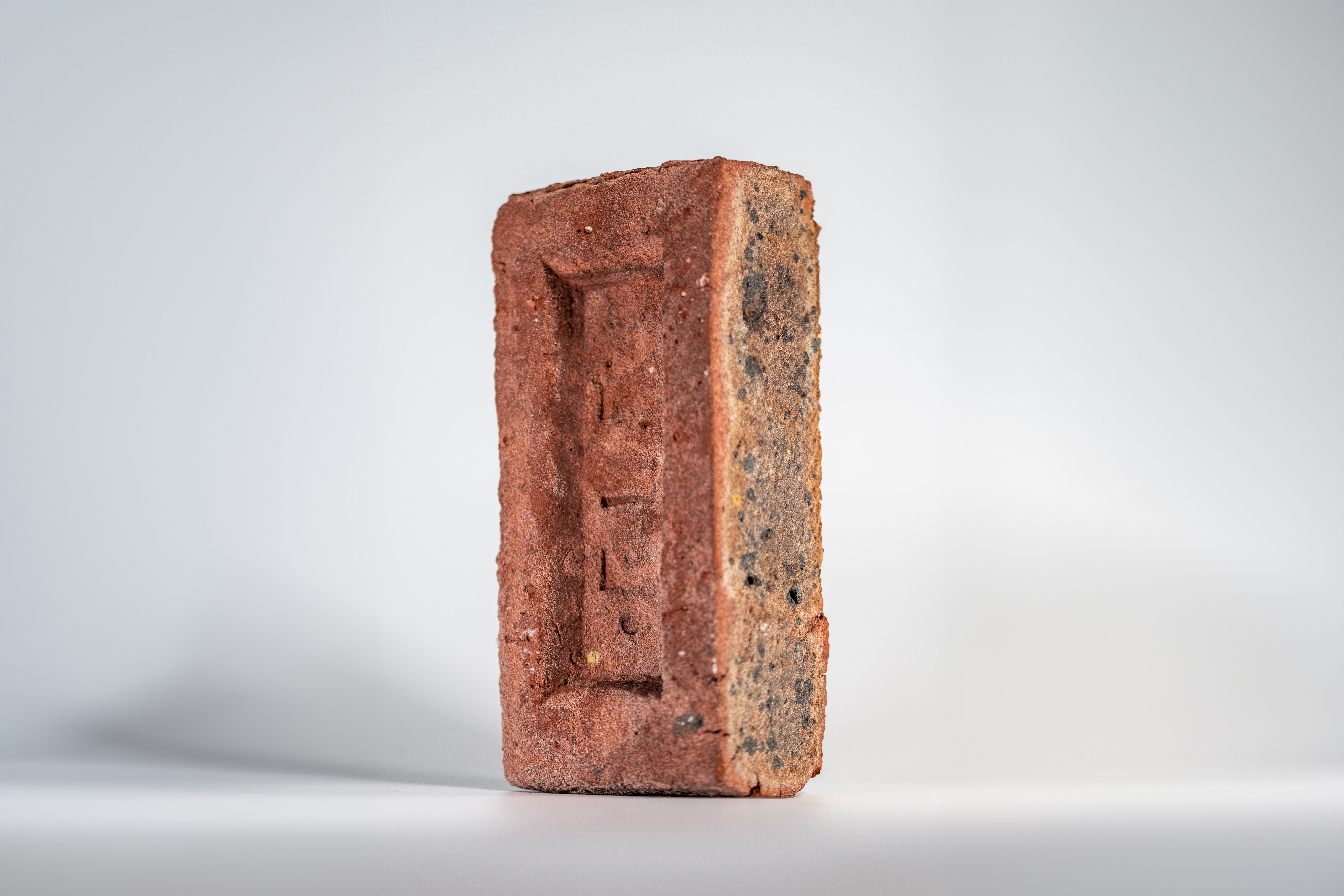 

<p>Sustainable Brick: Michelmersh’s new project aims to showcase the many benefits of clay brick to specifiers, construction professionals, homeowners and housebuilders</p>
<p>” height=”5717″ width=”8576″ layout=”responsive” i-amphtml-layout=”responsive”><i-amphtml-sizer slot=
