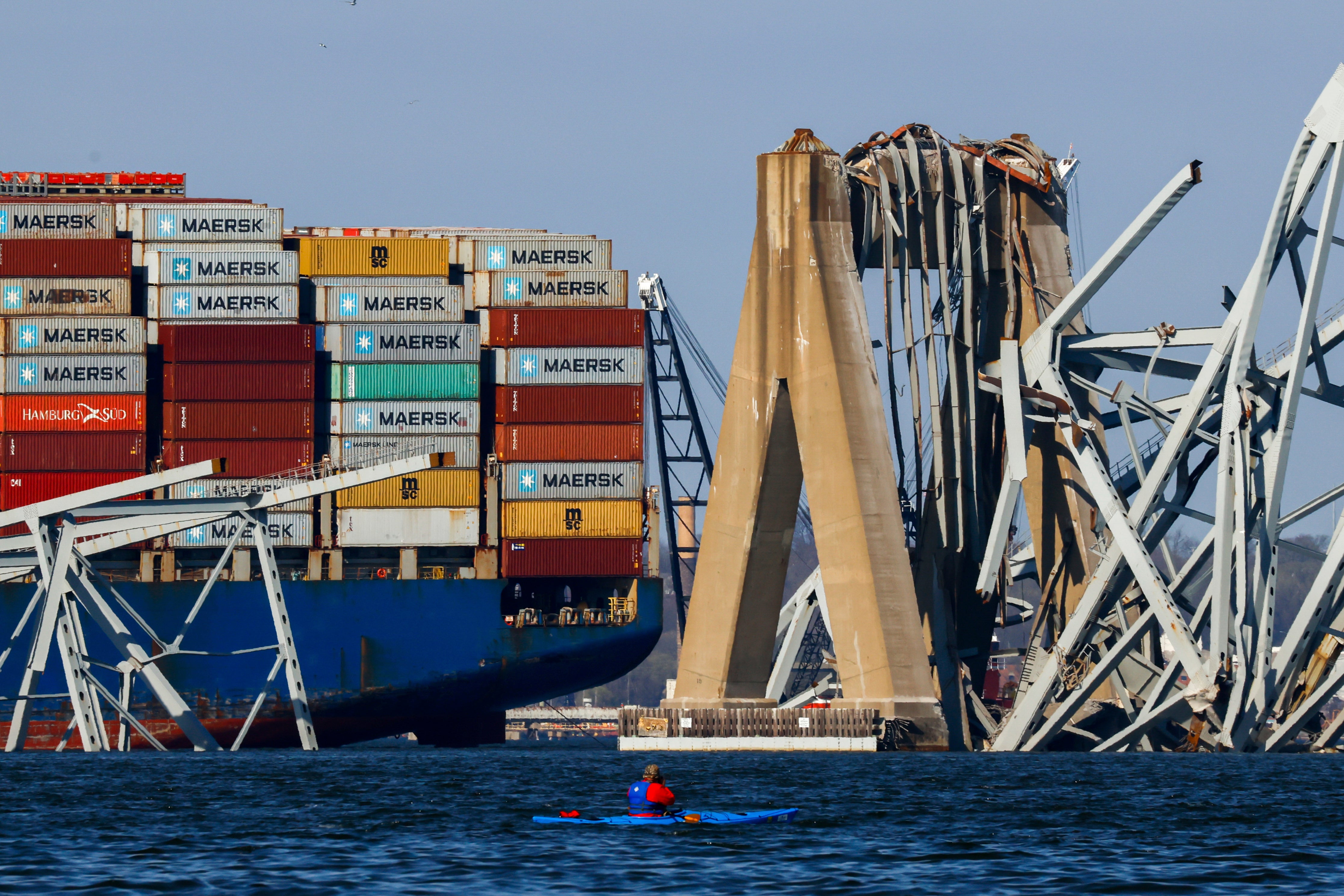 

<p>Maryland Bridge Collapse</p>
<p>” height=”2979″ width=”4466″ layout=”responsive” i-amphtml-layout=”responsive”><i-amphtml-sizer slot=