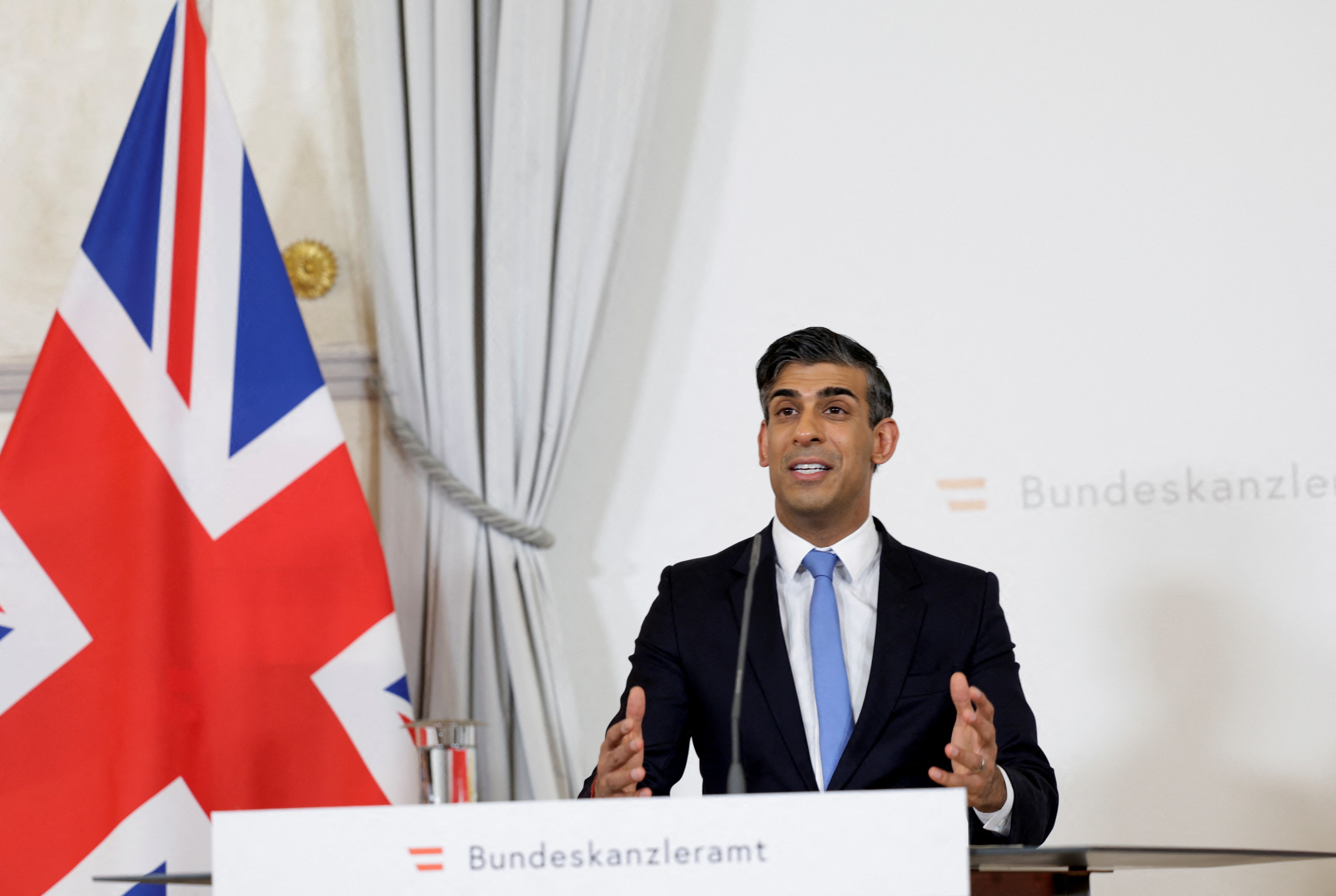 British Prime Minister Rishi Sunak and Austrian Chancellor Karl Nehammer held a press conference in Vienna, Austria