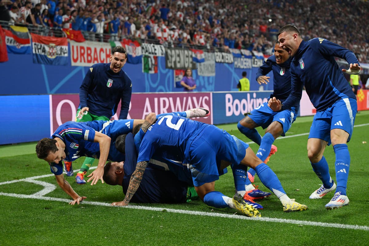 Croatia v Italy LIVE: Reaction as Azzurri snatch las-gasp equaliser to go through