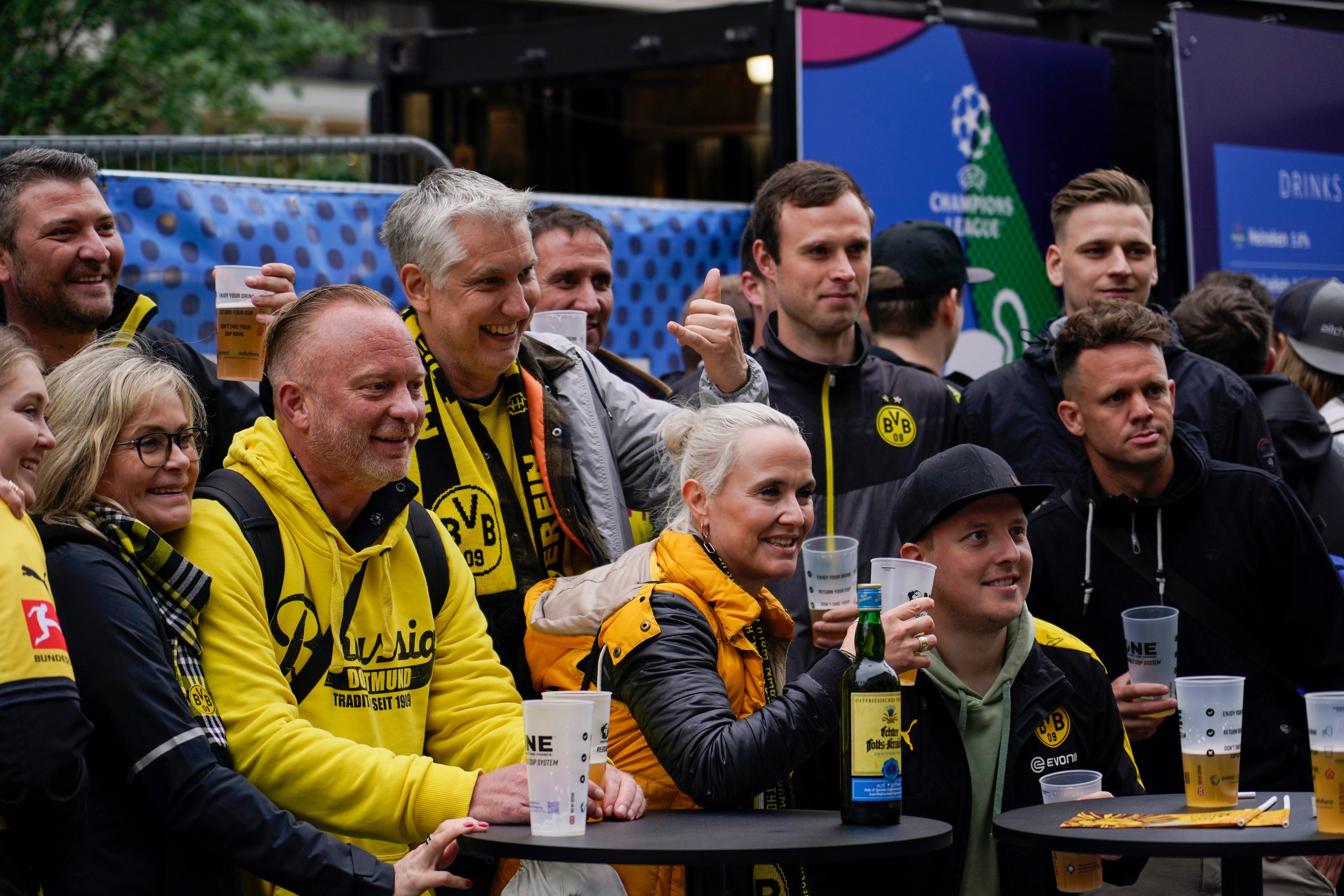 Borussia Dortmund fans gather in Wembley Stadium