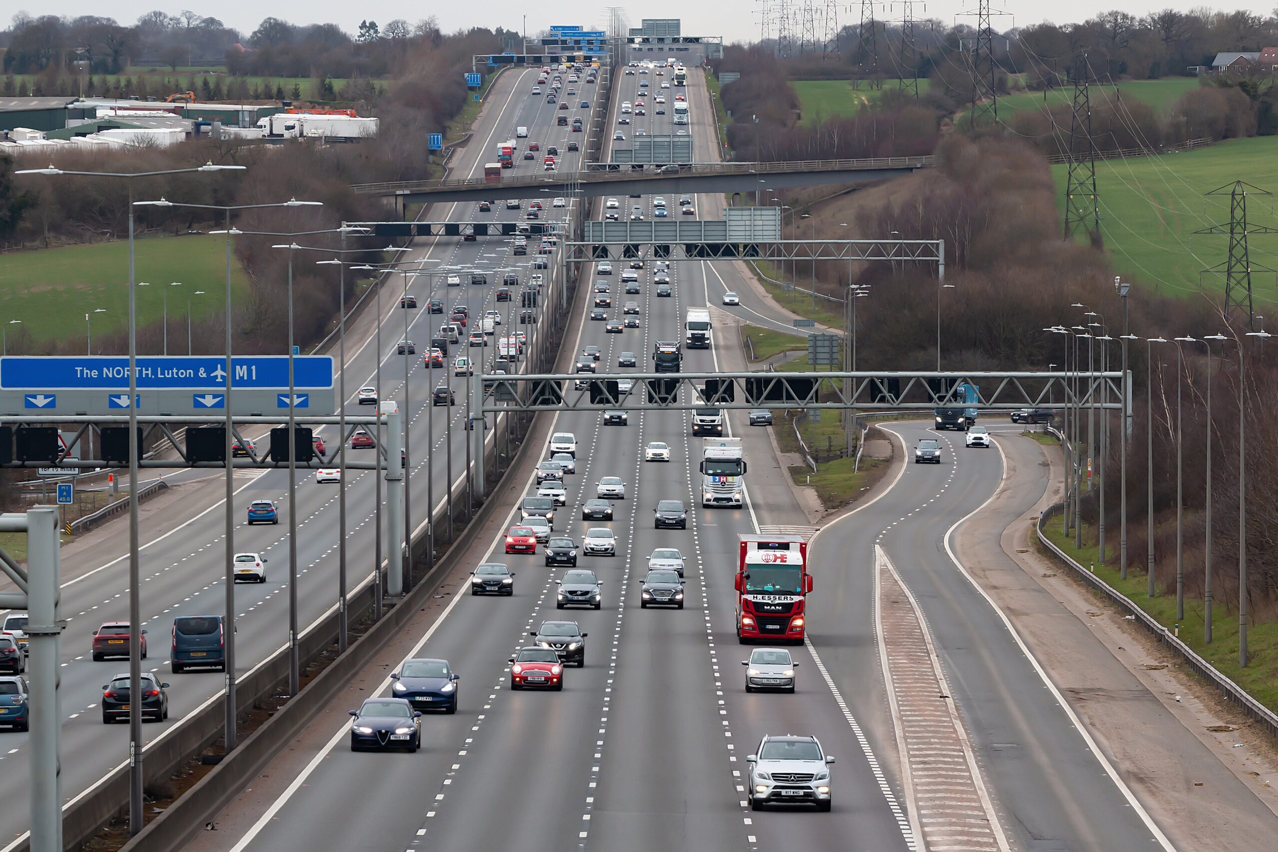 Travel news live: Traffic chaos hits Christmas getaway weekend amid weather warnings