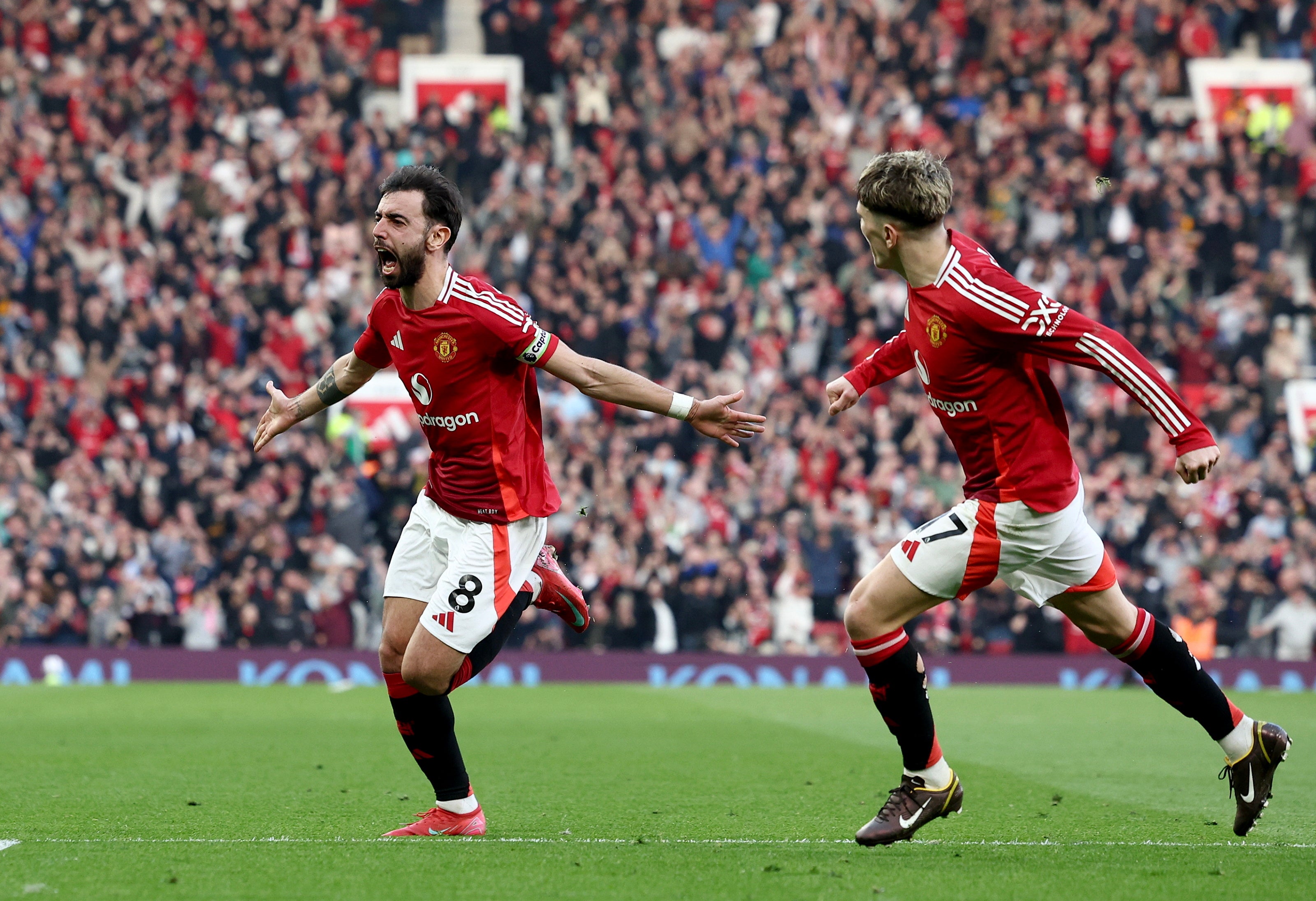 Bruno Fernandes celebrates after scoring a free-kick against Arsenal