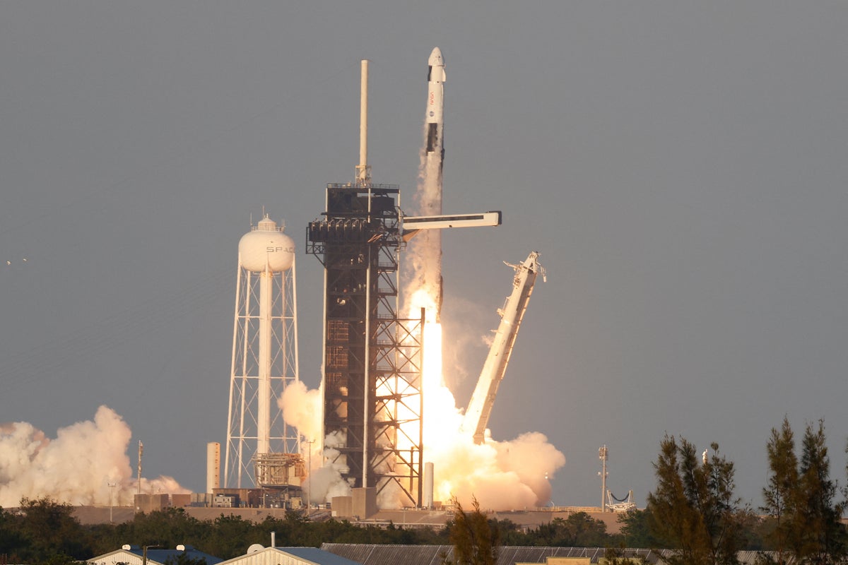 SpaceX launches after scrubbing mission to replace Crew-9 astronauts