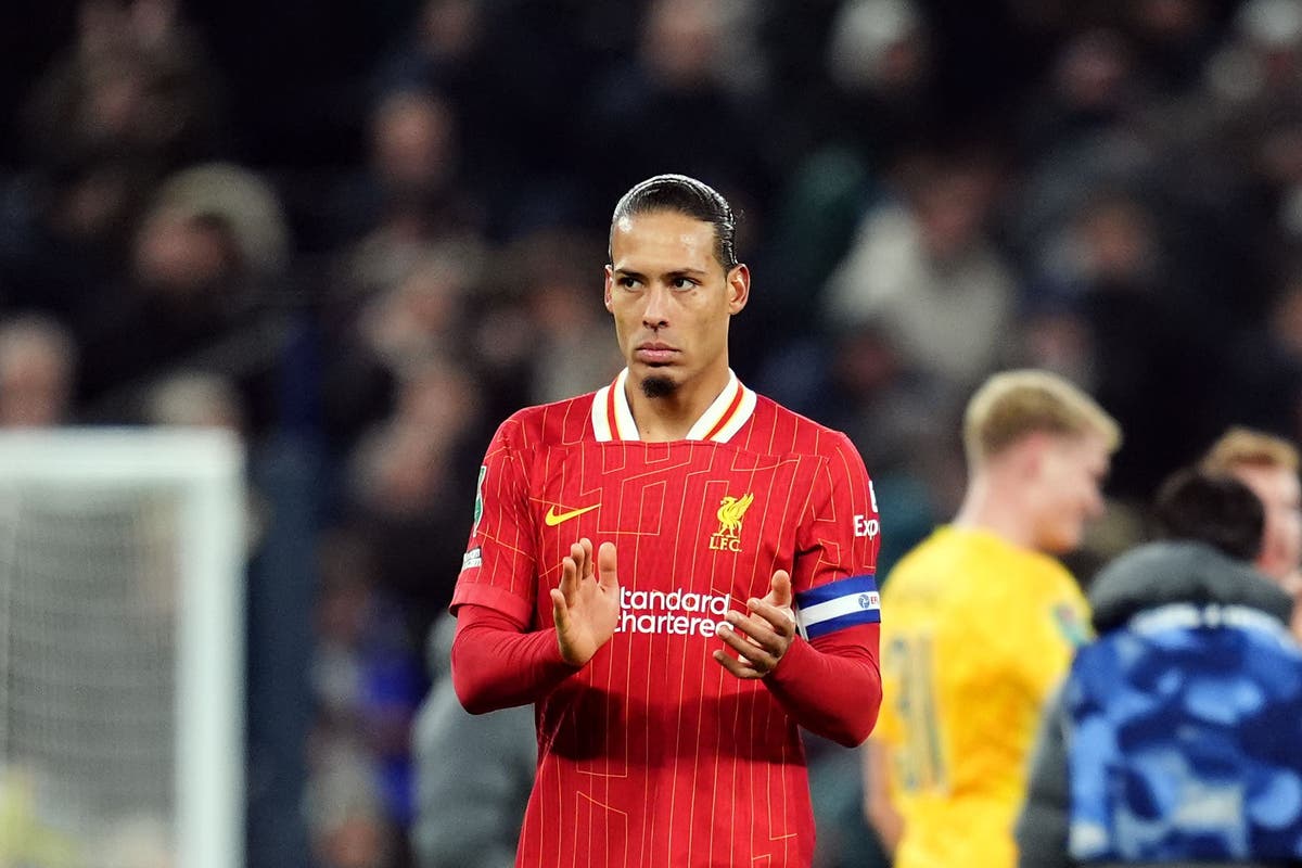 Virgil van Dijk ‘fully committed’ to Liverpool despite contract stalemate