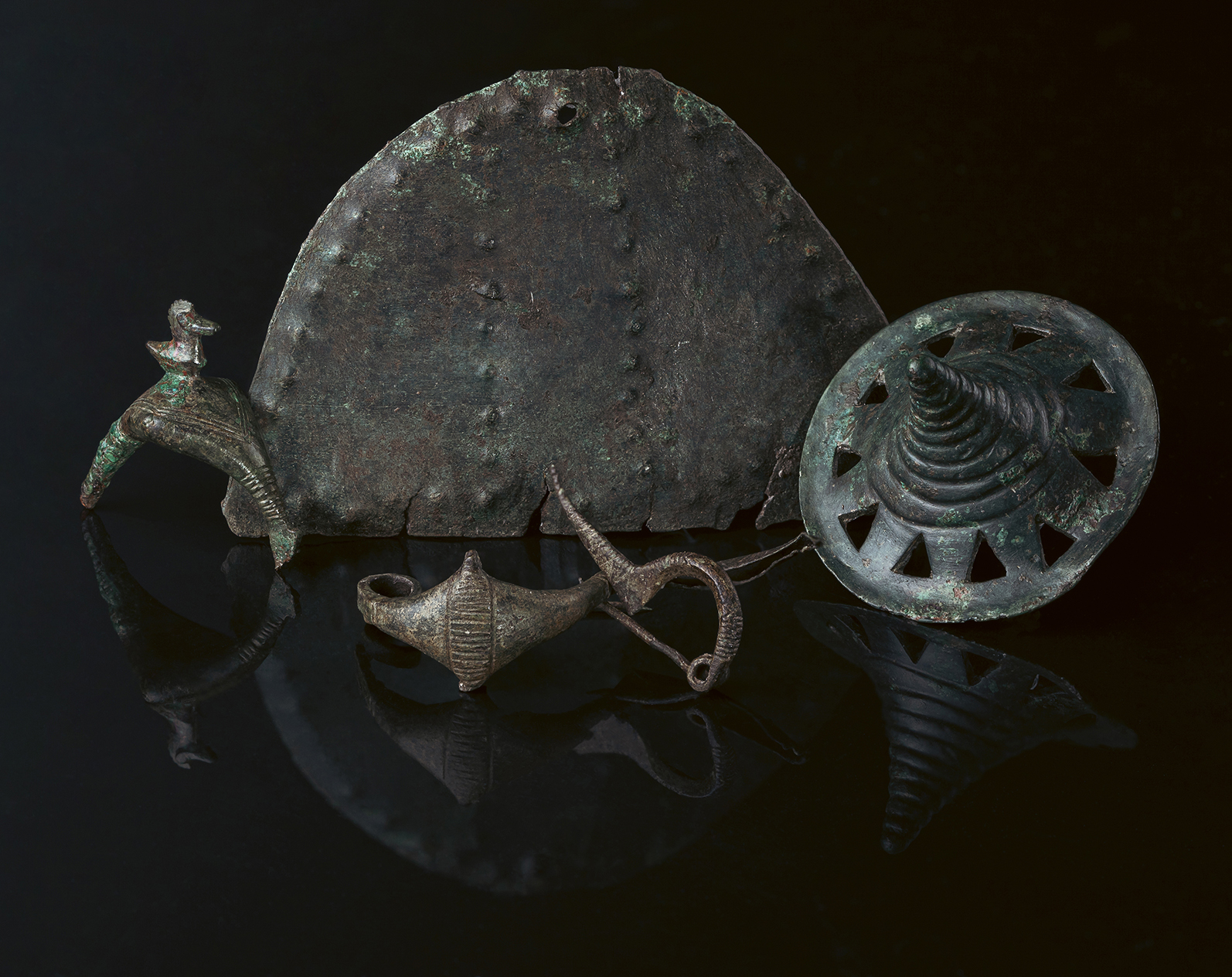 Early Iron Age metal finds from Somlo Hill