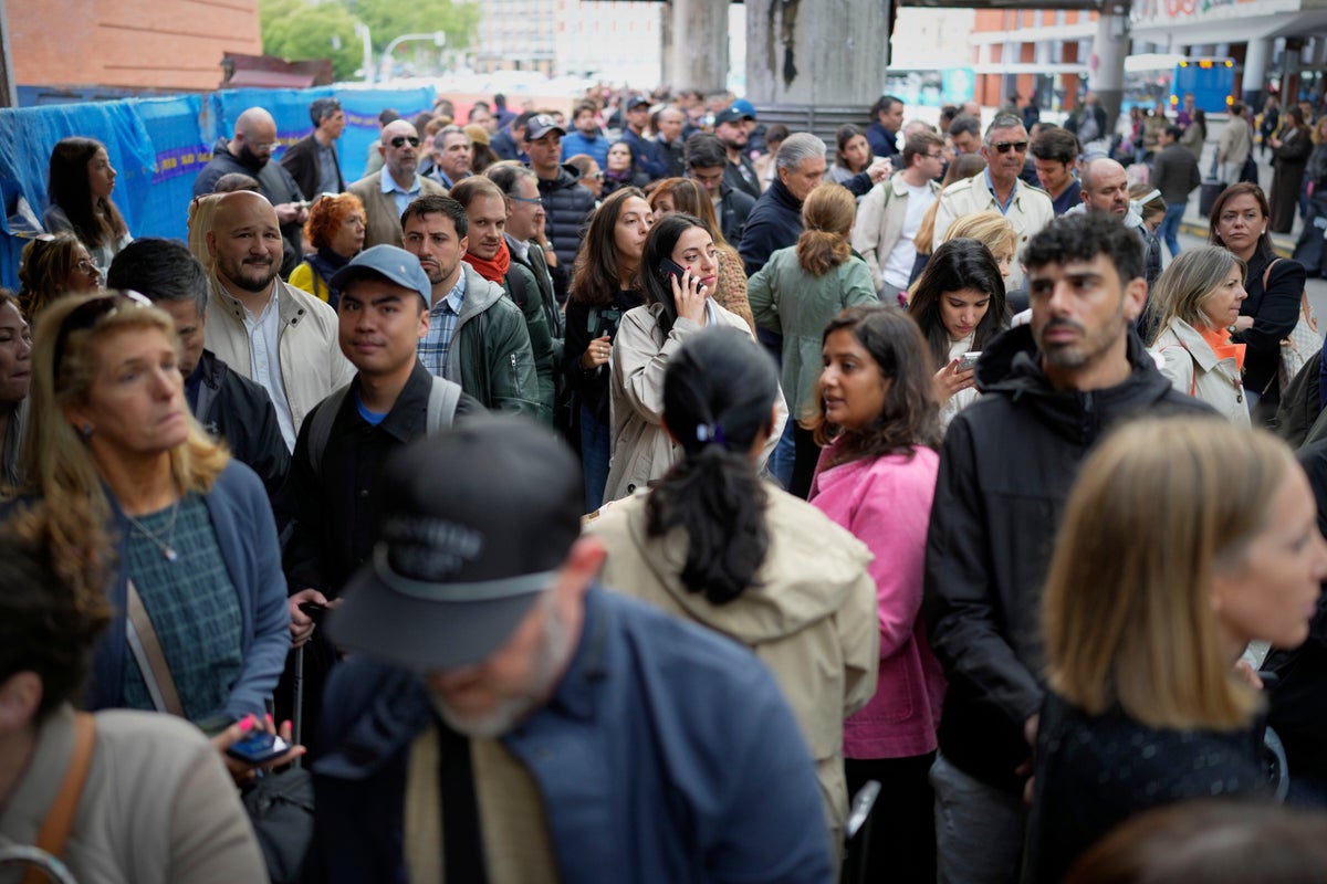 Travel chaos in Spain as theft delays thousands of train passengers